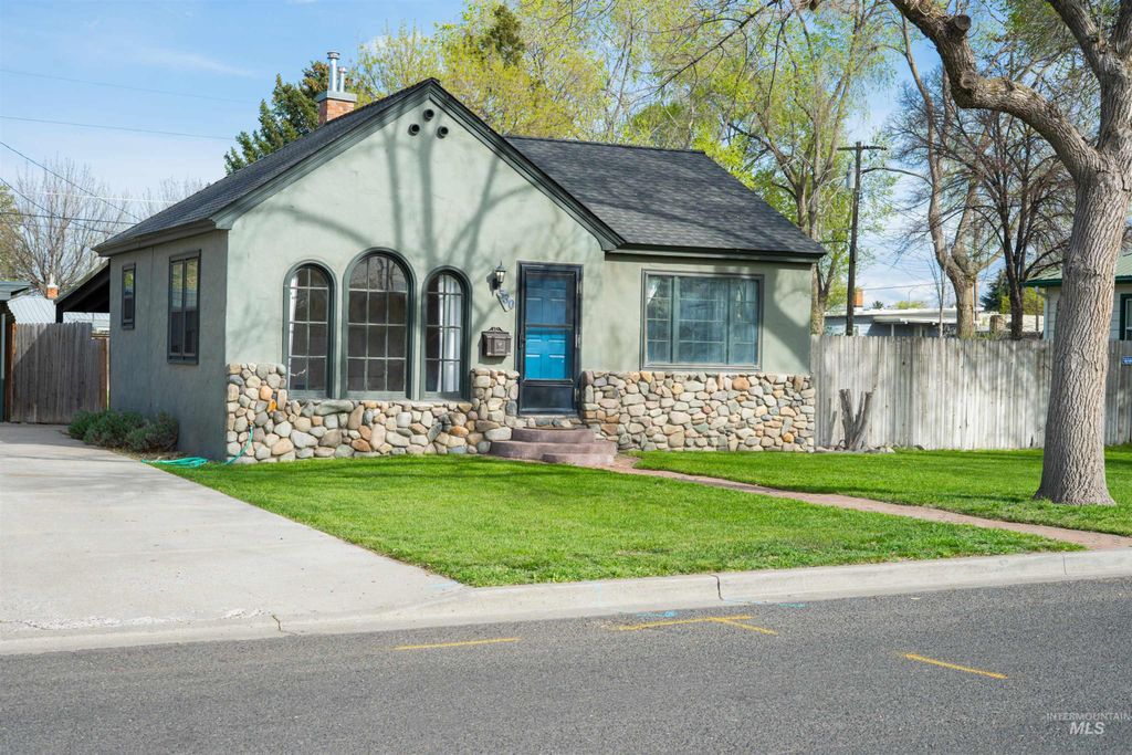 Photo of 530 Buchanan Street, Twin Falls, ID 83301 (MLS # 98981574)