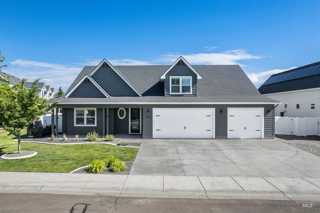 Photo of 418 Fox Lantern Ct, Middleton, ID 83644 (MLS # 98969468)