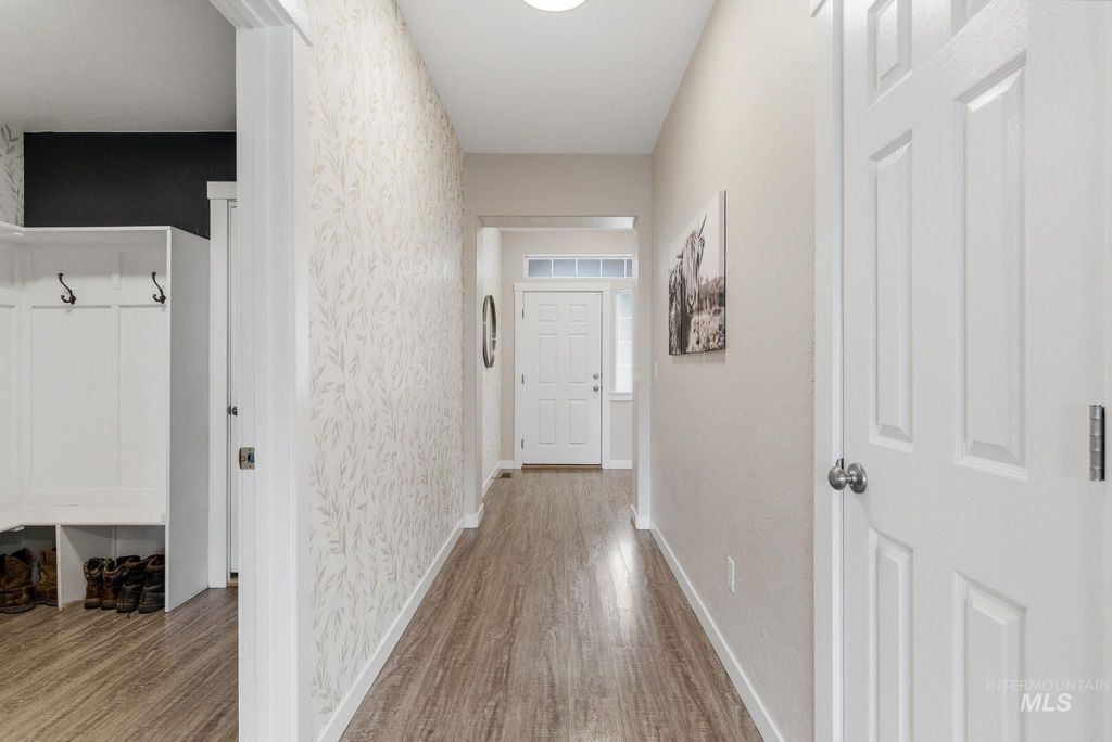 Photo of 91 W Screech Owl Dr, Kuna, ID 83634 (MLS # 98980133)