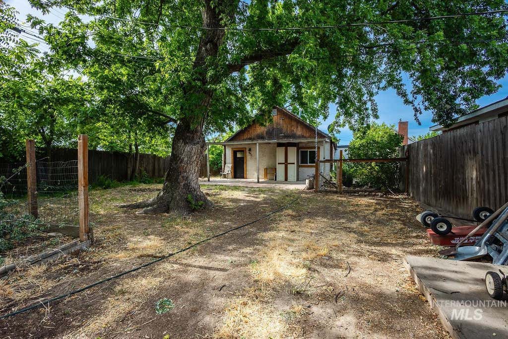 Photo of 1021 W Chamberlin St, Boise, ID 83706 (MLS # 98991076)