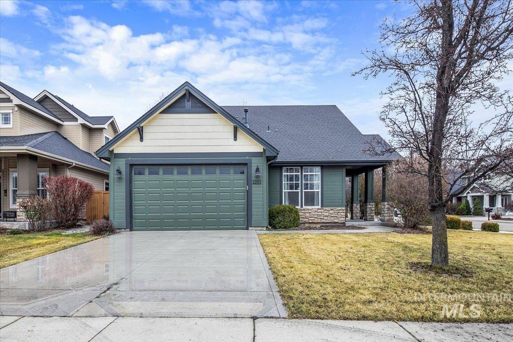 Photo of 2222 E E Lattice Dr, Meridian, ID 83642 (MLS # 98975281)