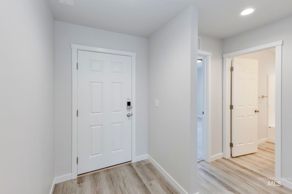 Photo of 7352 S Bungalow Ave, Meridian, ID 83642 (MLS # 98970570)