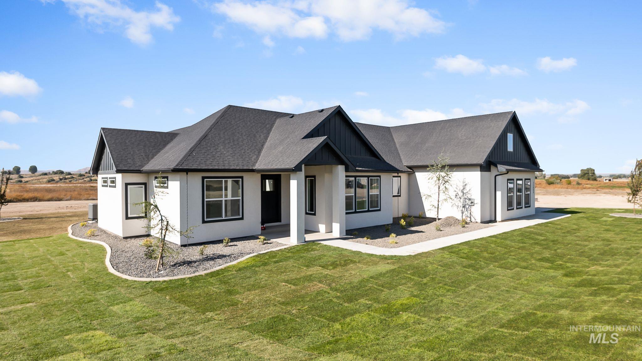 25889 Clydesdale Lane