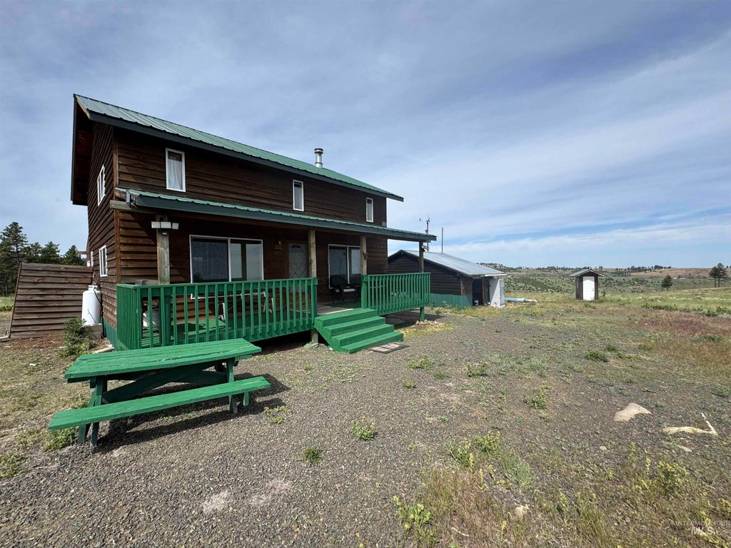 Photo of 100 Rock Hill Rd, Pomeroy, WA 99347 (MLS # 98952816)