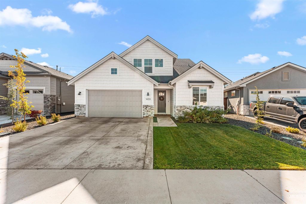 Photo of 1439 Ultar Drive, Nampa, ID 83686 (MLS # 98964835)