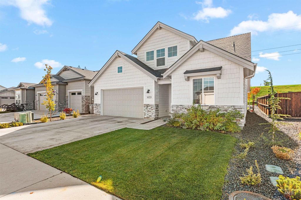 Photo of 1439 Ultar Drive, Nampa, ID 83686 (MLS # 98964835)