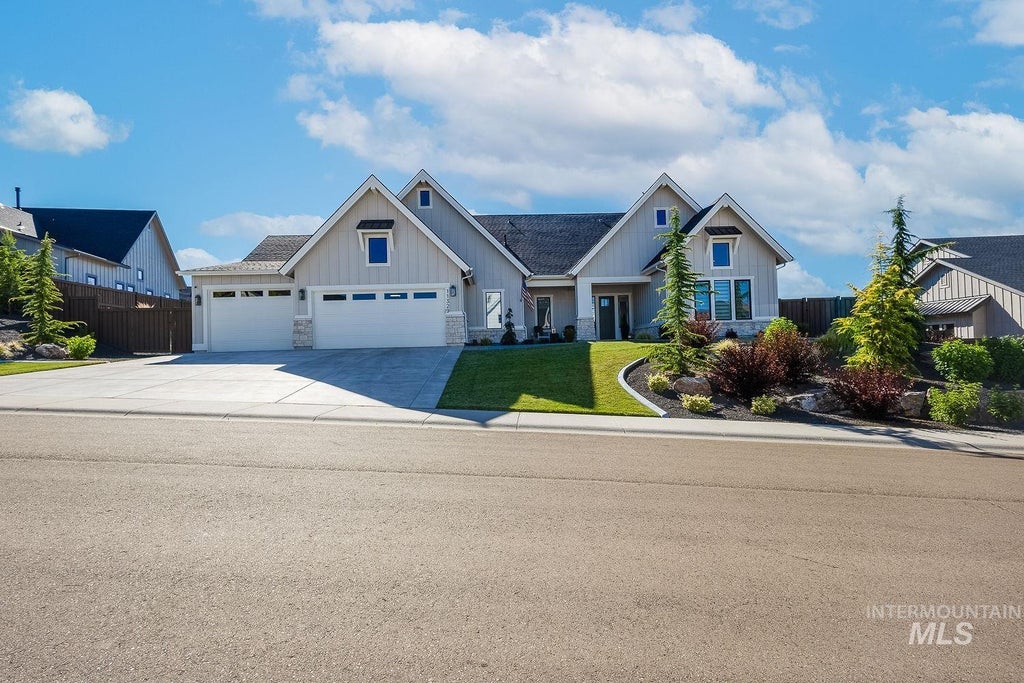 Photo of 11329 N Elk Ridge Way, Boise, ID 83714 (MLS # 98990327)