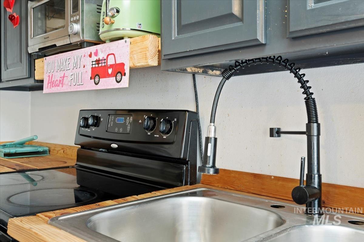 Nampa, Idaho 83686, United States, 2 Bedrooms Bedrooms, ,1 BathroomBathrooms,Residential,Pending,102250