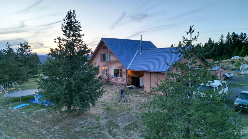 Photo of 1321 Gold Hill Rd, Princeton, ID 83857 (MLS # 98958249)
