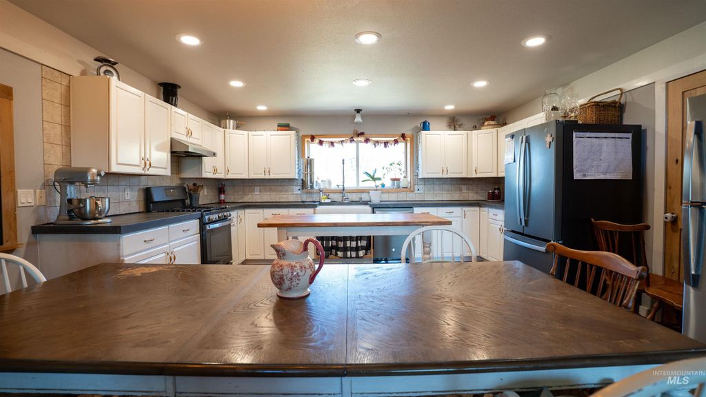 Photo of 1321 Gold Hill Rd, Princeton, ID 83857 (MLS # 98958249)