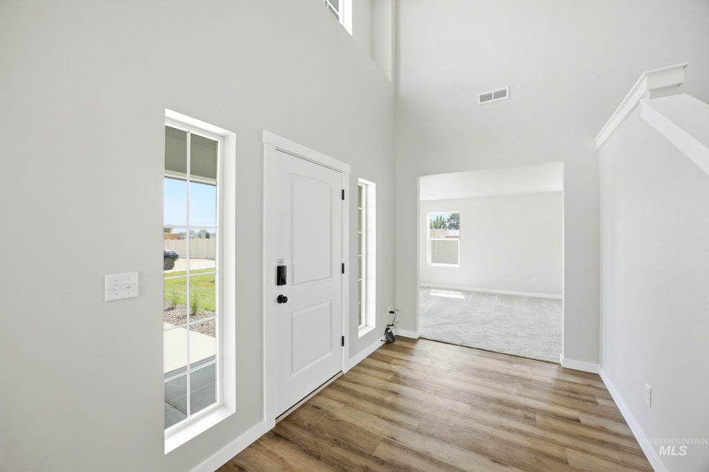 Photo of 5368 E Phelps Lake Dr, Nampa, ID 83687 (MLS # 99004988)