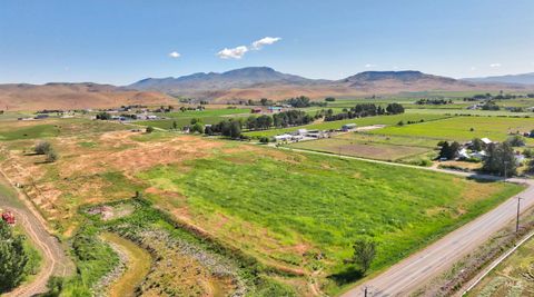 Photo of 5 Arabian Lane, Emmett, ID 83617 (MLS # 98978782)