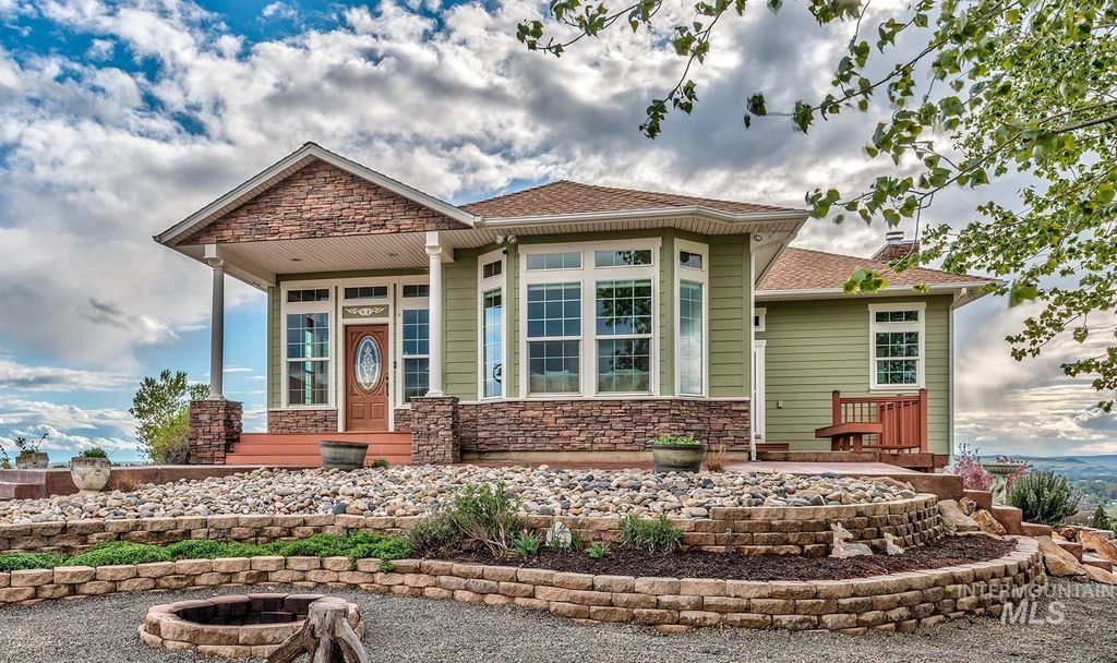 Photo of 1573 Loafer Lane, Weiser, ID 83672 (MLS # 98982394)