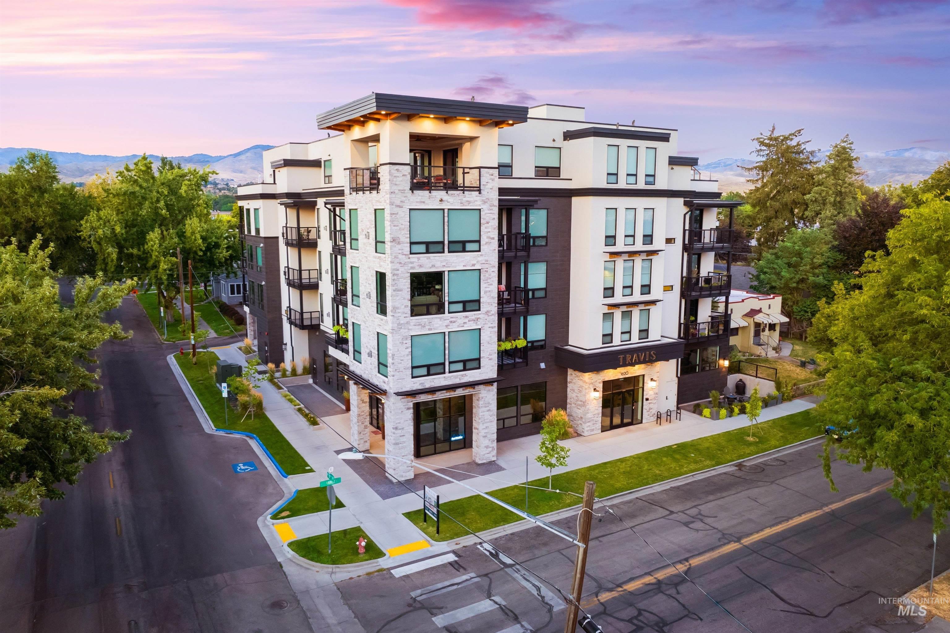 1620 W Bannock Street