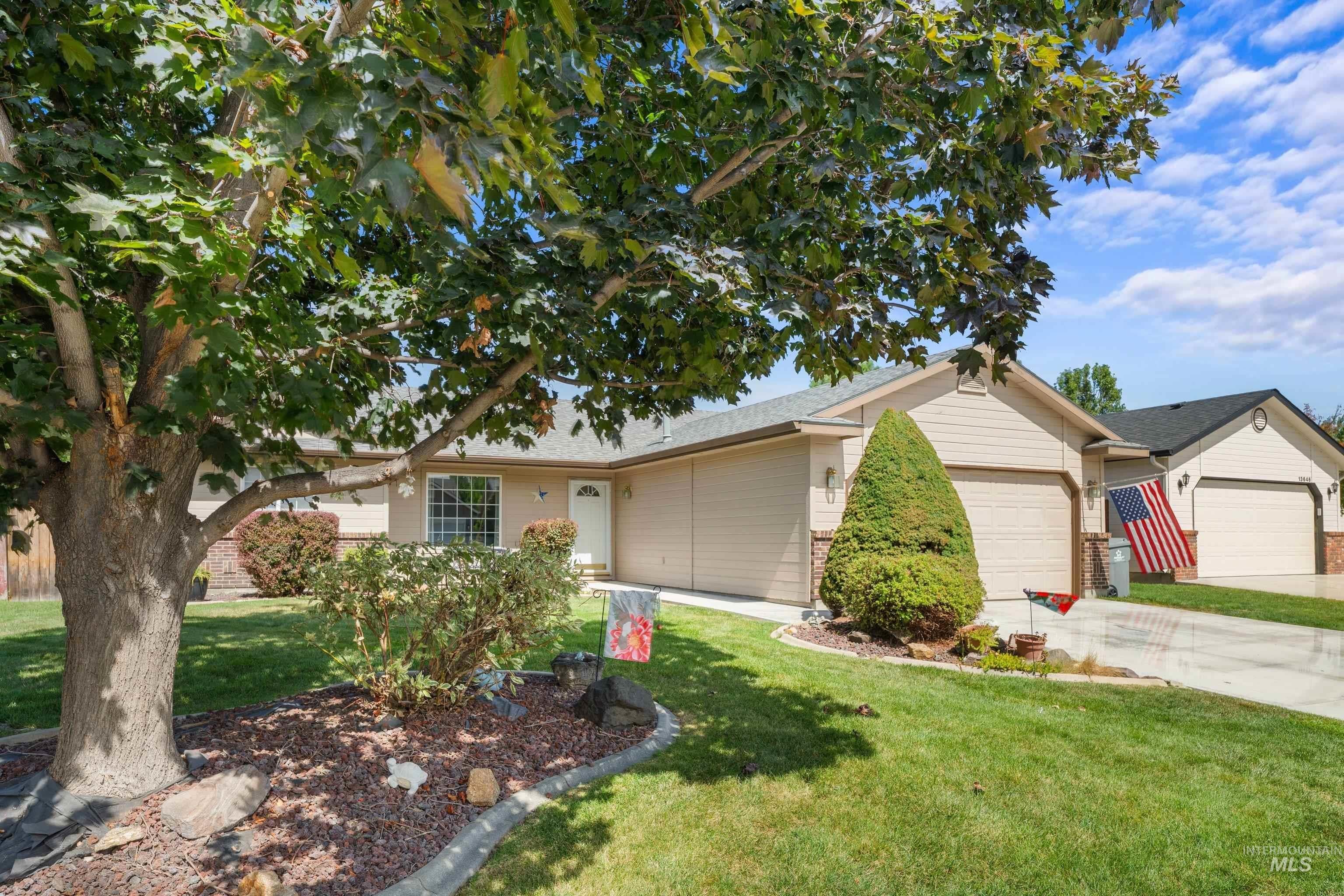 13664 W Meadowdale Dr