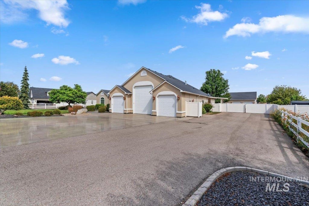 Photo of 6082 N Jericho Rd, Meridian, ID 83646 (MLS # 99000556)