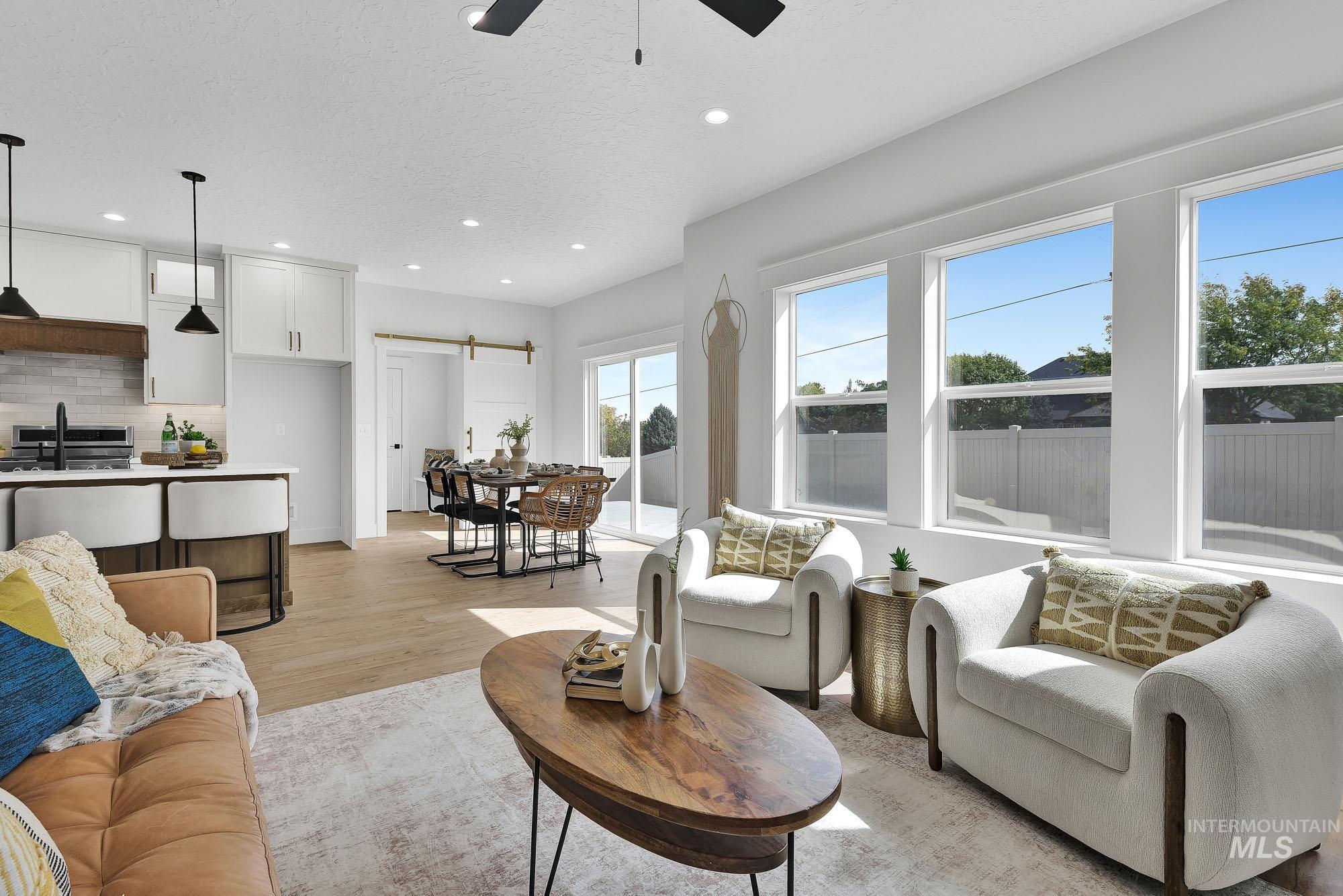 11623 W Black Dog Dr