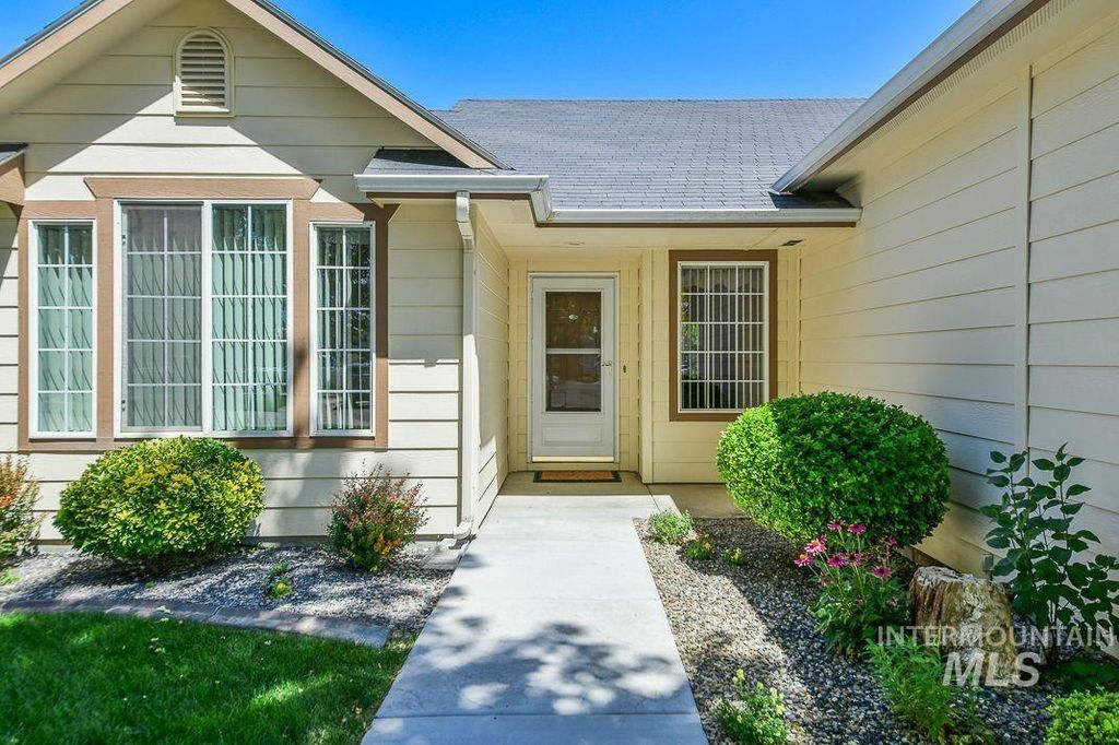 Photo of 2553 Runway Ct, Payette, ID 83661 (MLS # 98956674)