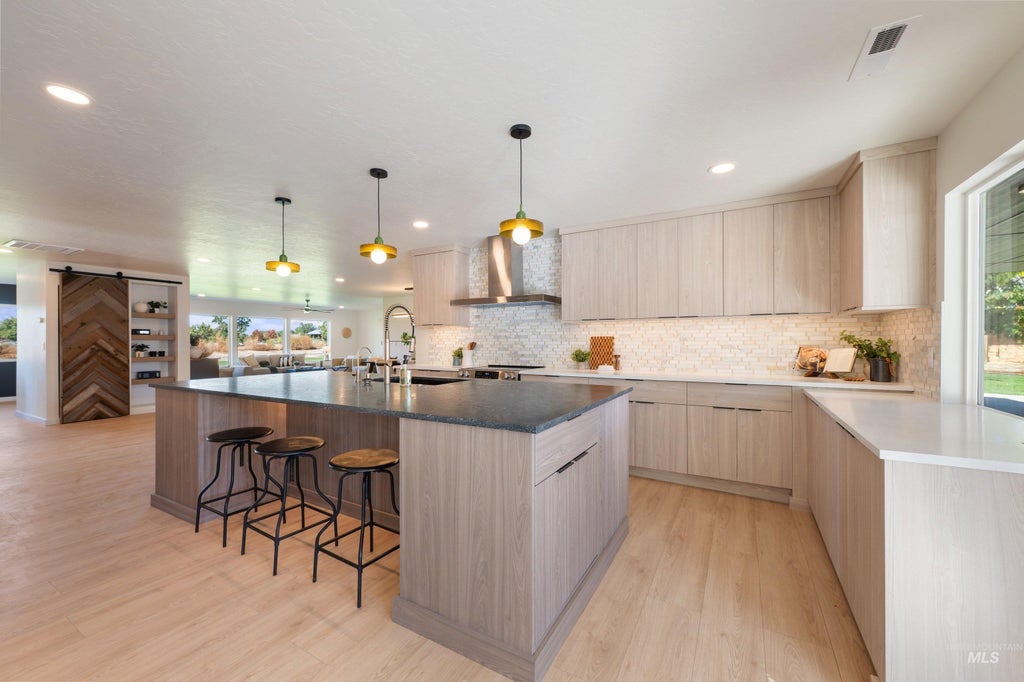 Photo of 10490 Virginia Lane, Payette, ID 83661 (MLS # 99002543)