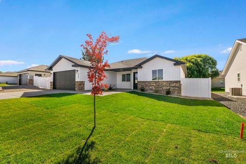 Photo of 905 E 23rd Ave #Lot 19 Block 4, Jerome, ID 83338 (MLS # 98949143)