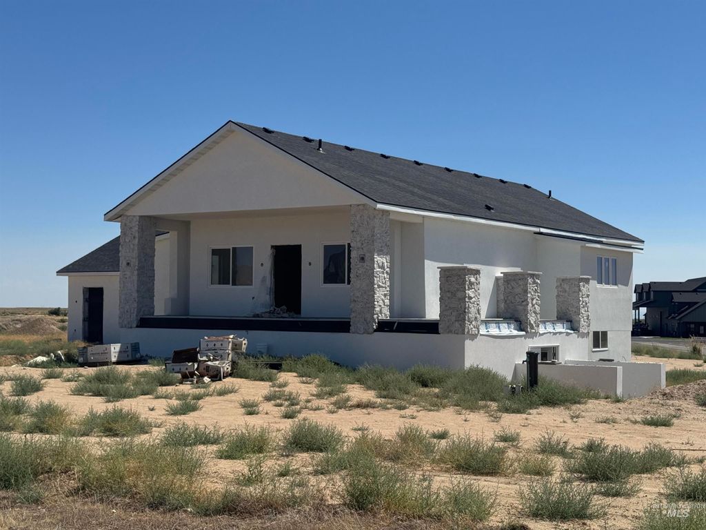 Photo of 1951 E Bonanza Ct, Mountain Home, ID 83647 (MLS # 98954919)