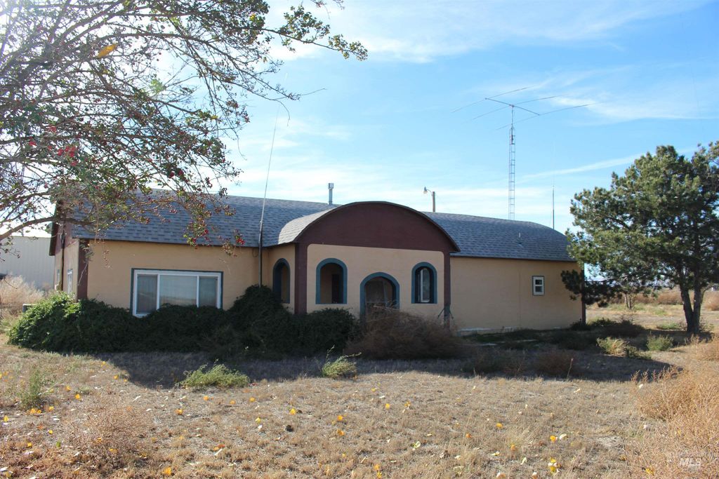 Photo of 5168 Jump Creek Rd, Homedale, ID 83628 (MLS # 98966159)