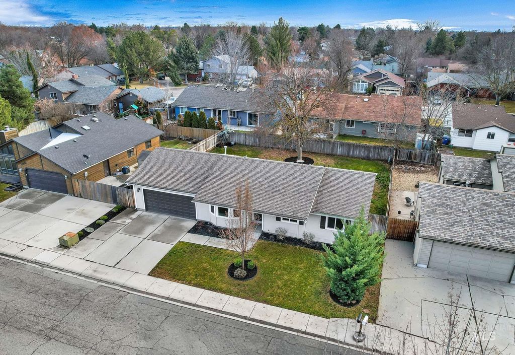 Photo of 11673 W Musket Ct, Boise, ID 83713 (MLS # 98974728)