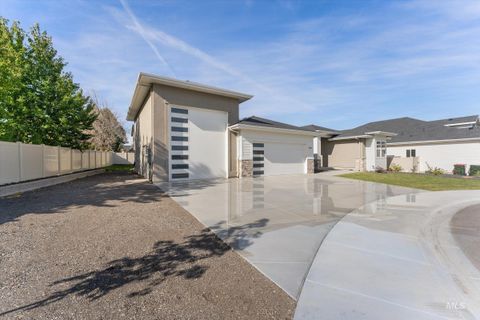 64 E Shafer View Drive Meridian ID 83642