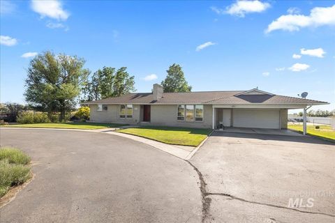 Photo of 2303 N Locust Grove, Kuna, ID 83634 (MLS # 98972806)