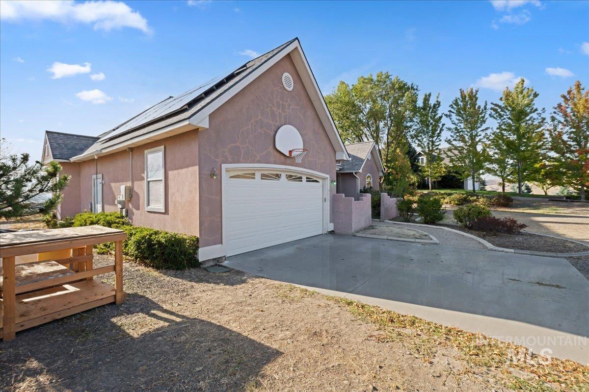 2133 Corral Road