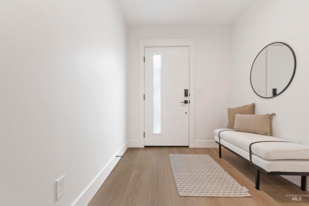 Photo of 1703 S Rock View Ln, Boise, ID 83705 (MLS # 98972273)