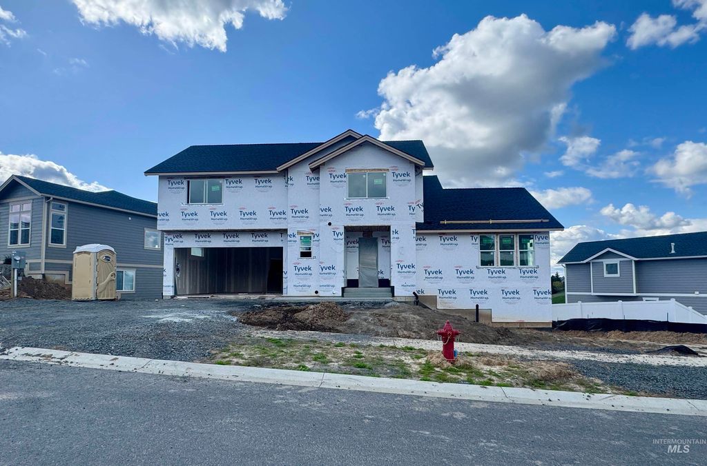 Photo of 409 Ryan Ln, Moscow, ID 83843 (MLS # 98982693)