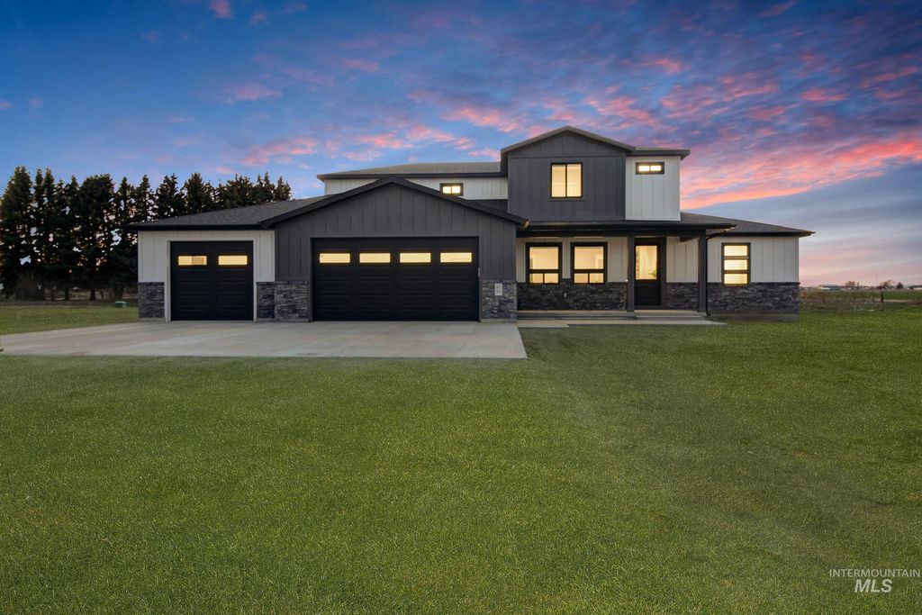 Photo of 105 N 50 W, Rupert, ID 83350 (MLS # 98977801)