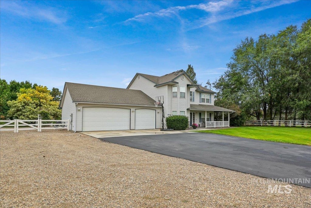 Photo of 8625 Vic Lane, Middleton, ID 83644 (MLS # 99001262)