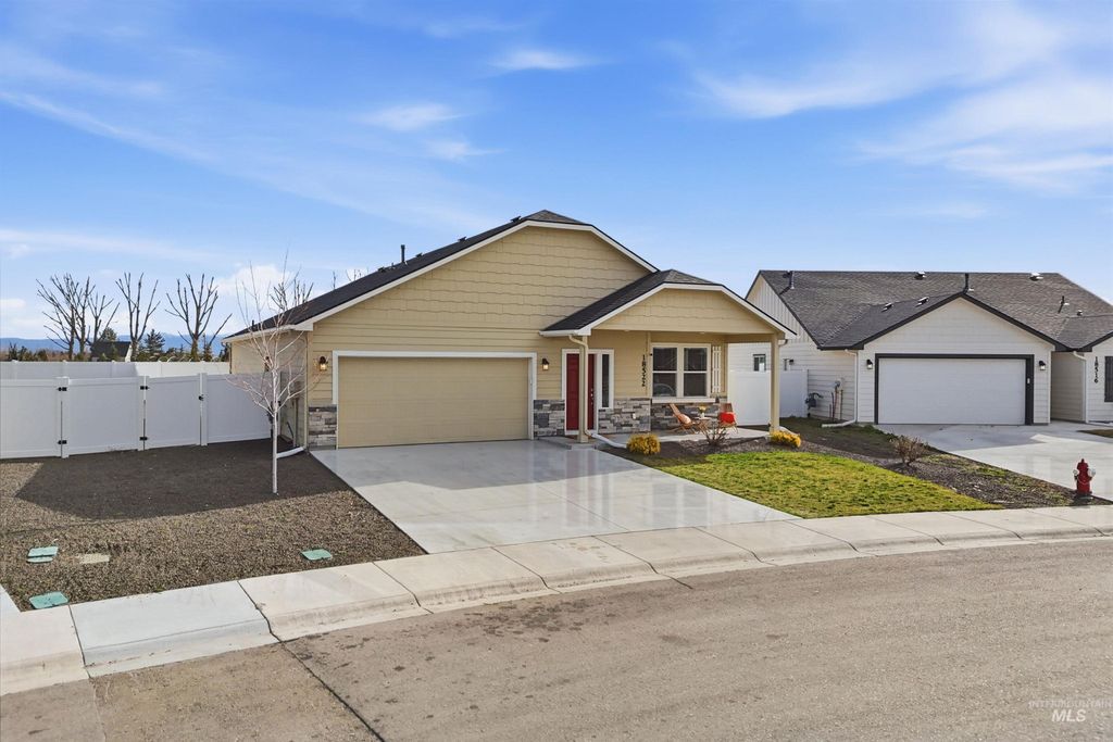 Photo of 18522 White Rose Pl, Nampa, ID 83687 (MLS # 98977805)