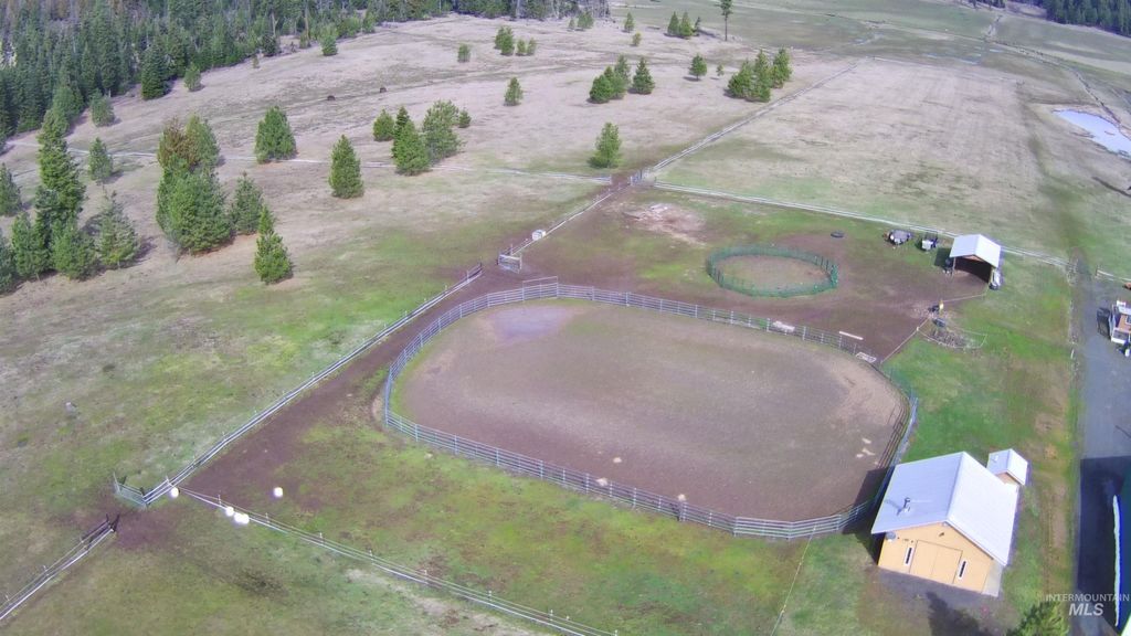 Photo of 10749 Upper Fords Creek, Orofino, ID 83544 (MLS # 98978953)