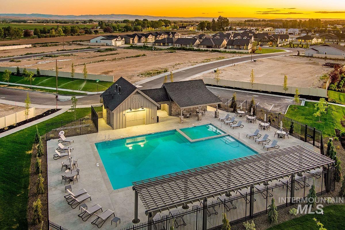 3576 E Cedarhurst Lane