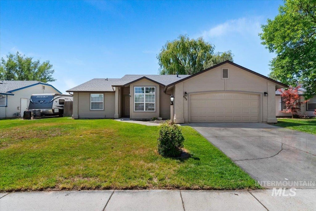 Photo of 655 W Waterbury Dr, Meridian, ID 83646 (MLS # 98991456)