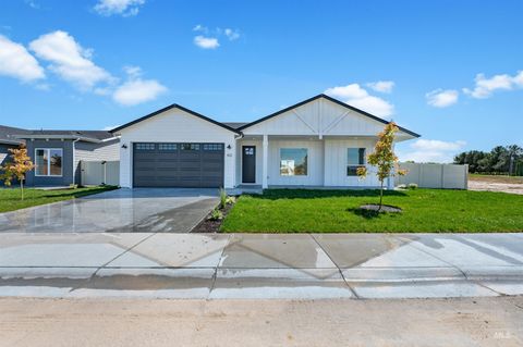 Photo of TBD Fallen Leaf Ave, New Plymouth, ID 83655 (MLS # 98973721)