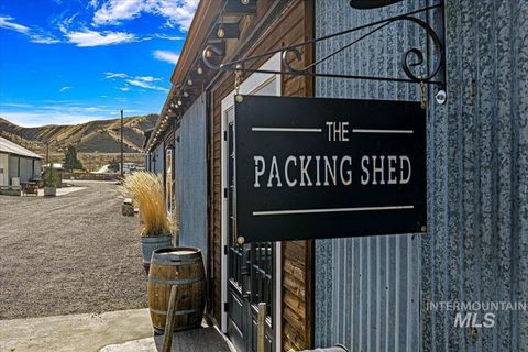 Photo of 2731 Cherry Ln, Emmett, ID 83617 (MLS # 98981509)