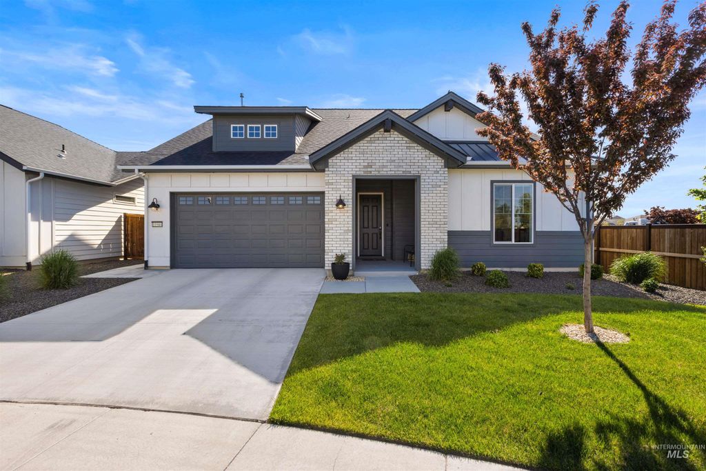 Photo of 11944 S Glory Lane, Kuna, ID 83634 (MLS # 98985739)
