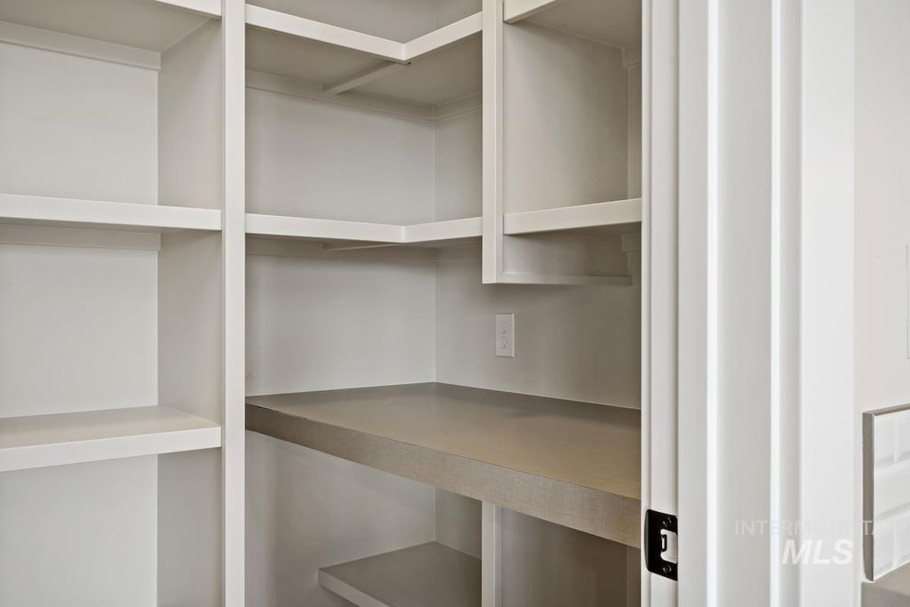 Photo of 6572 S Mountaintop Way, Meridian, ID 83642 (MLS # 98972229)