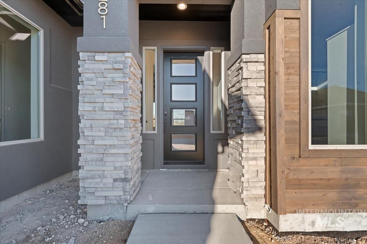 11281 S Corballis Ln