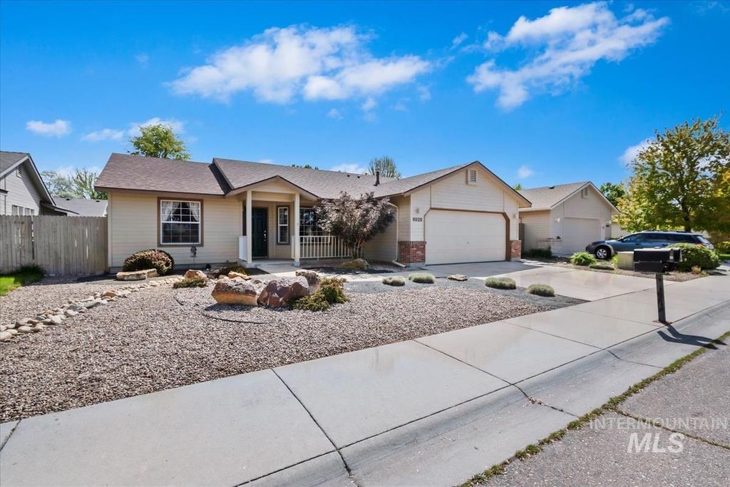 Photo of 6928 N Duncan Ln, Boise, ID 83714 (MLS # 98984302)