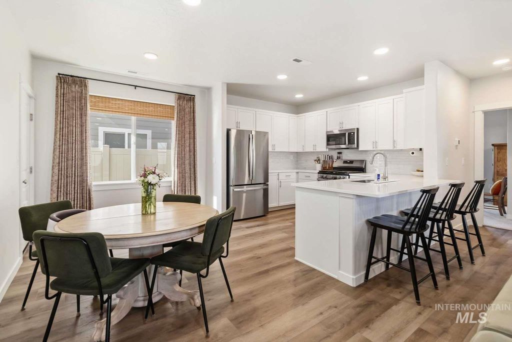Photo of 1175 N Belgian Way, Kuna, ID 83634 (MLS # 98984395)