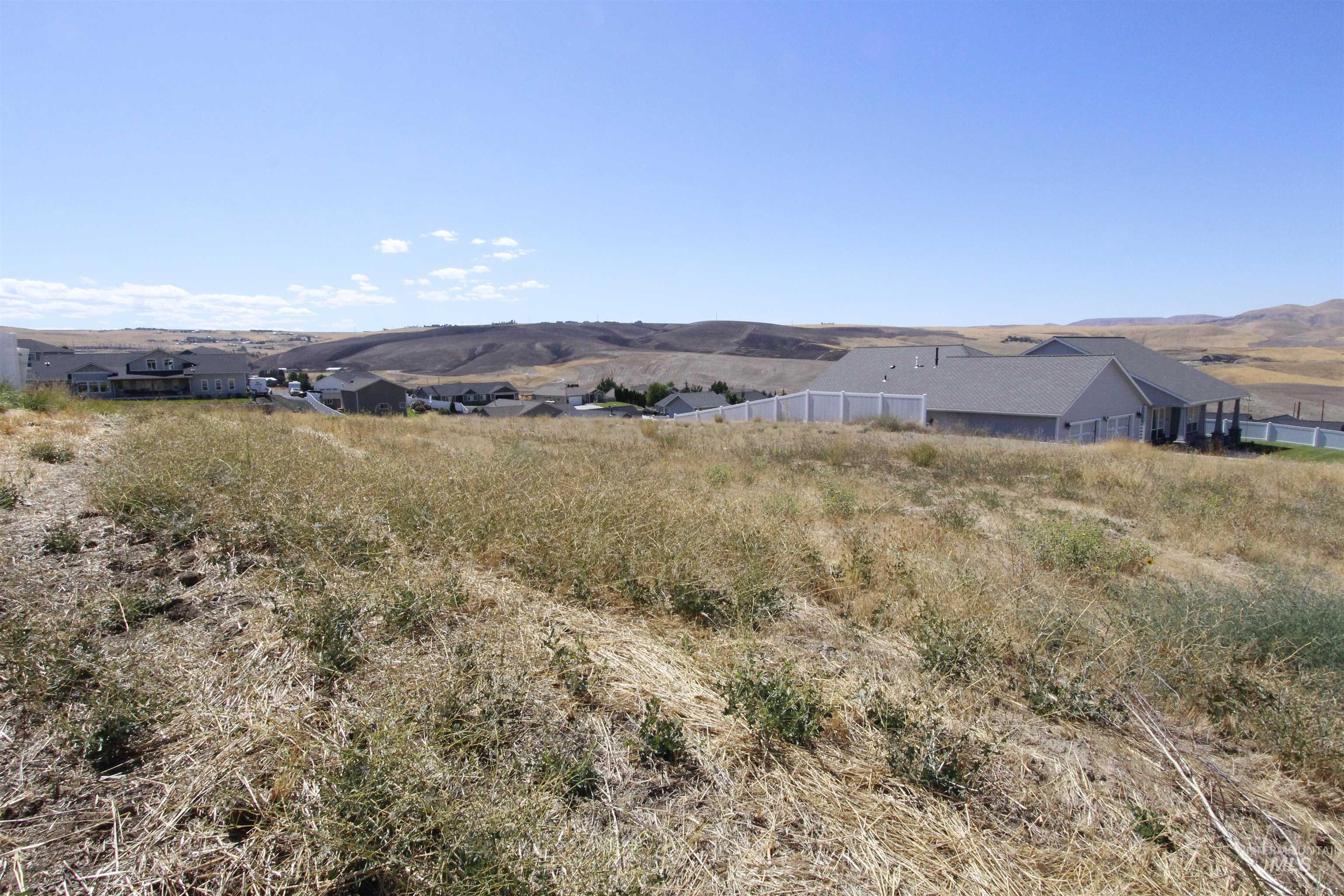 2230 Deer Pointe Dr.