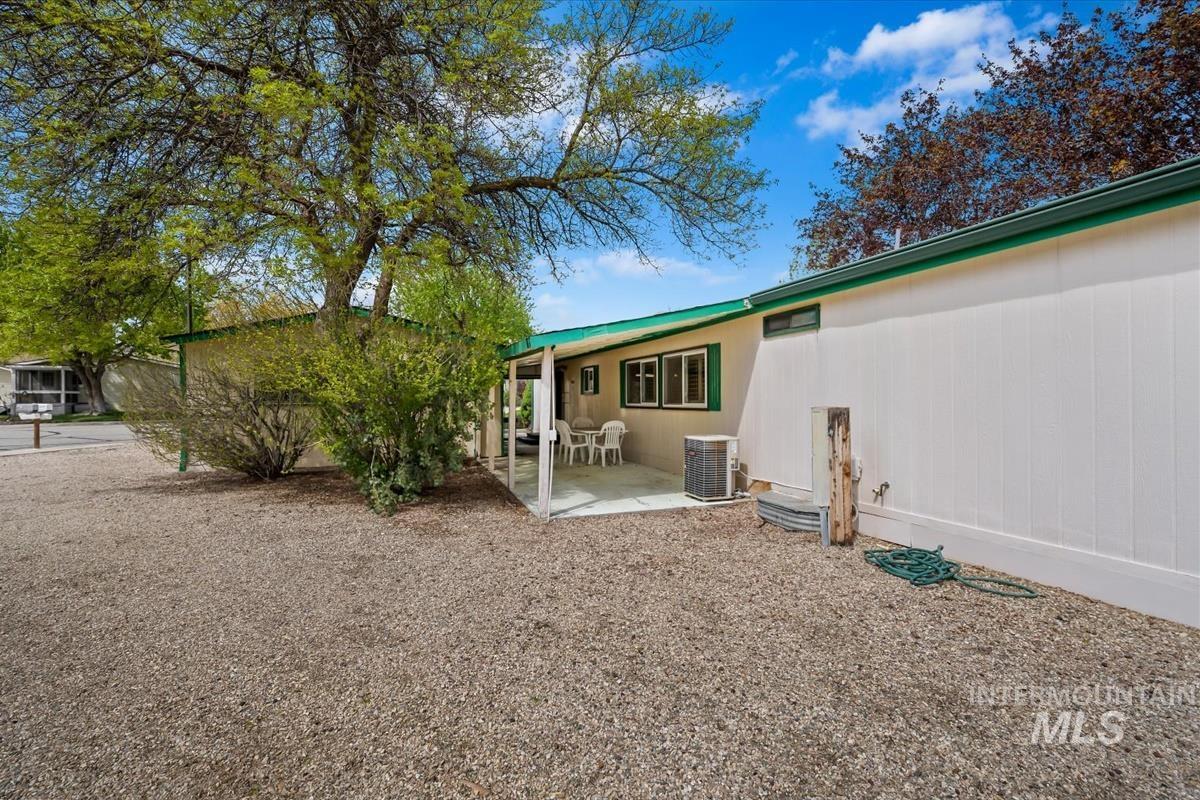 3624 S Licorice Pl