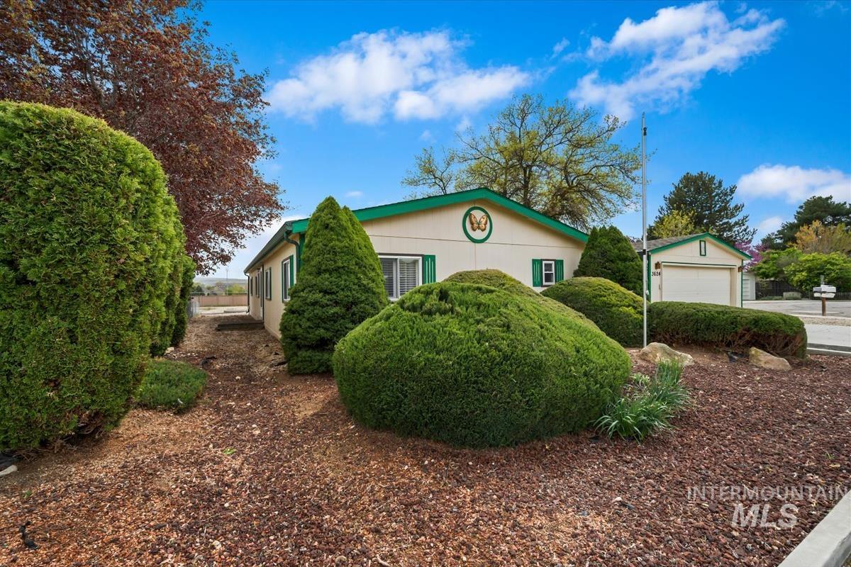 3624 S Licorice Pl