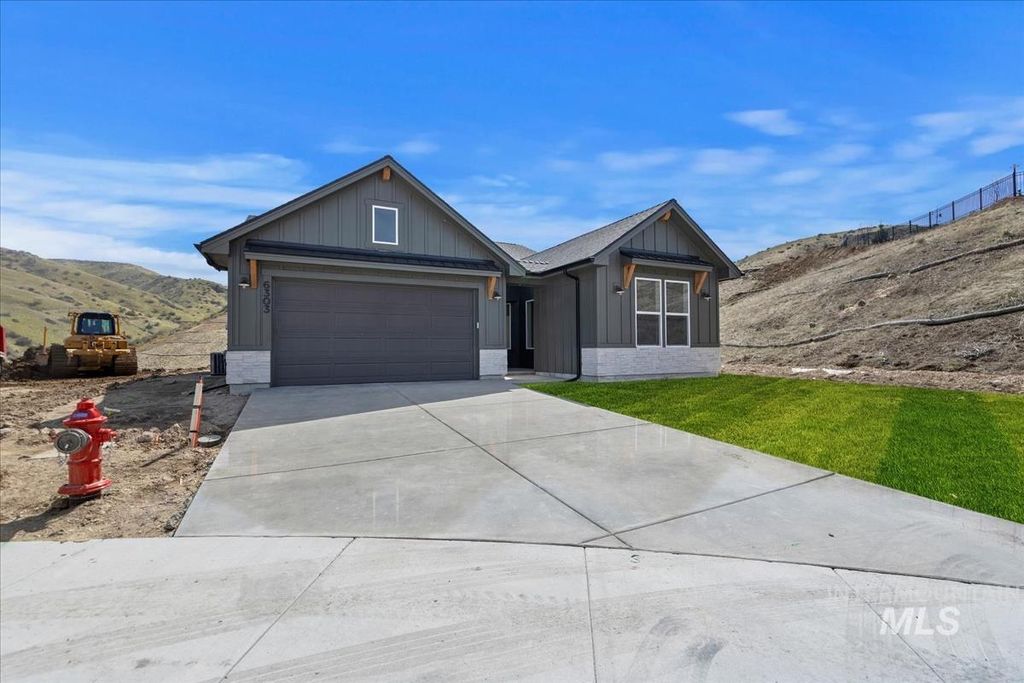 Photo of 6610 N Good Drive, Eagle, ID 83629 (MLS # 98973131)