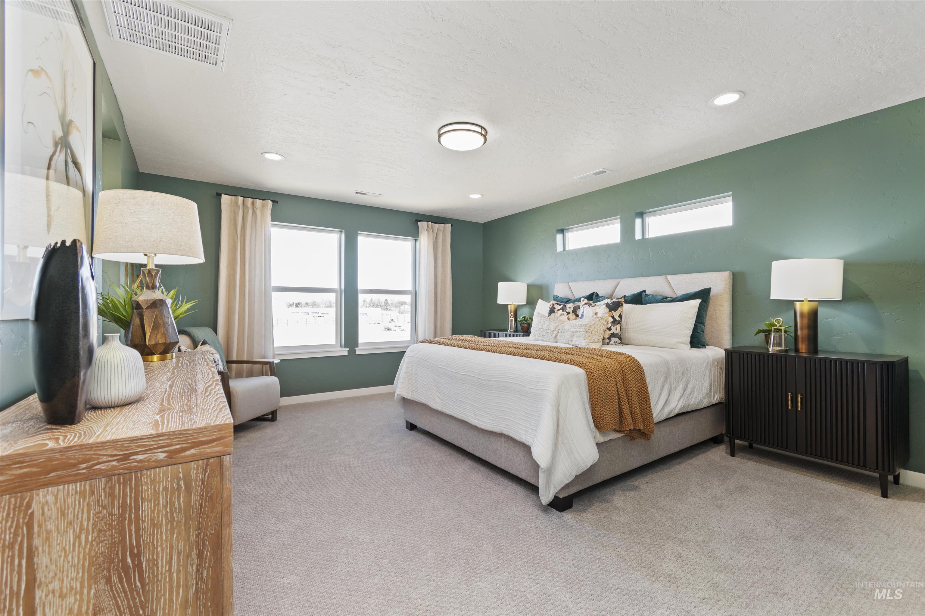 7832 E Meriwether Dr